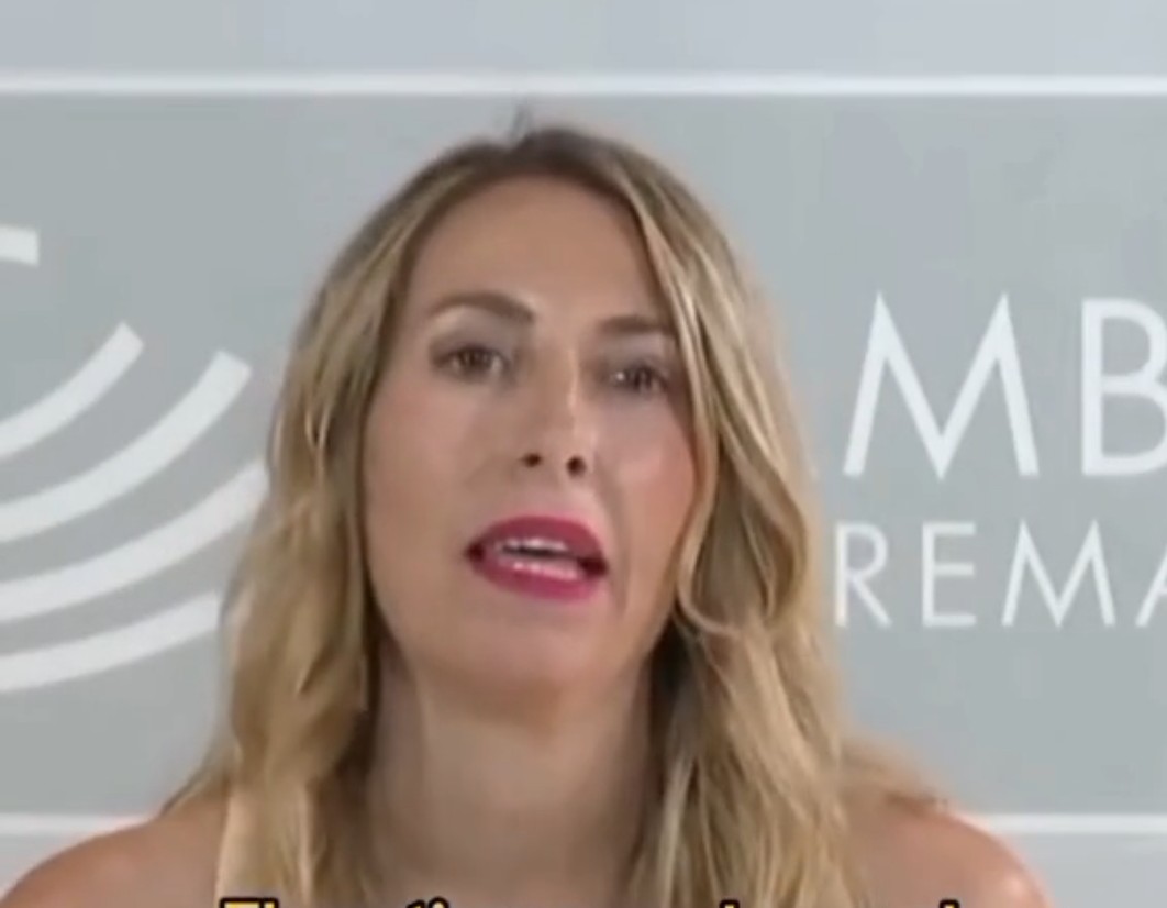 Cuando una persona se cambia de chaqueta y del Pp s PSOE. 
V